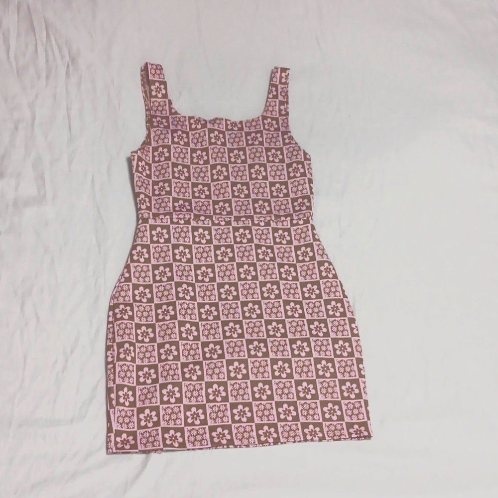 Hourglass Indy mini dress